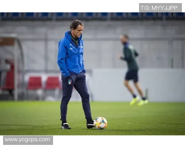 意大利历代足球巨星的荣耀与传奇:从贝尔戈米到因西涅的辉煌之路 意大利历代足球巨星的荣耀与传奇:从贝尔戈米到因西涅的辉煌之路