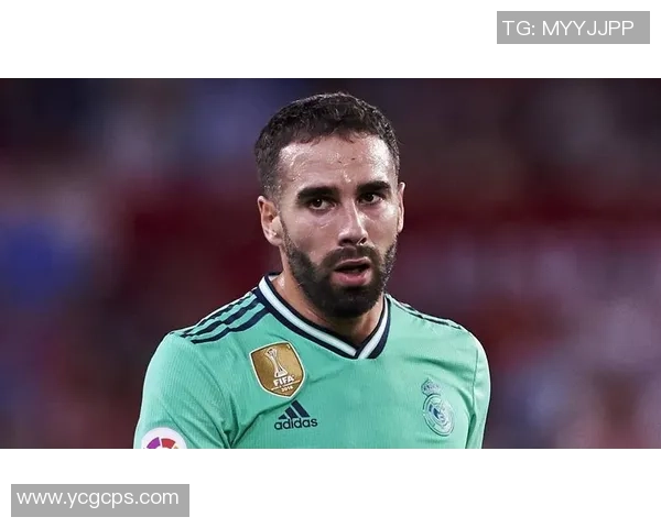 足球名将后卫盘点:从卡纳瓦罗到拉莫斯的传奇之路 足球名将后卫盘点:从卡纳瓦罗到拉莫斯的传奇之路